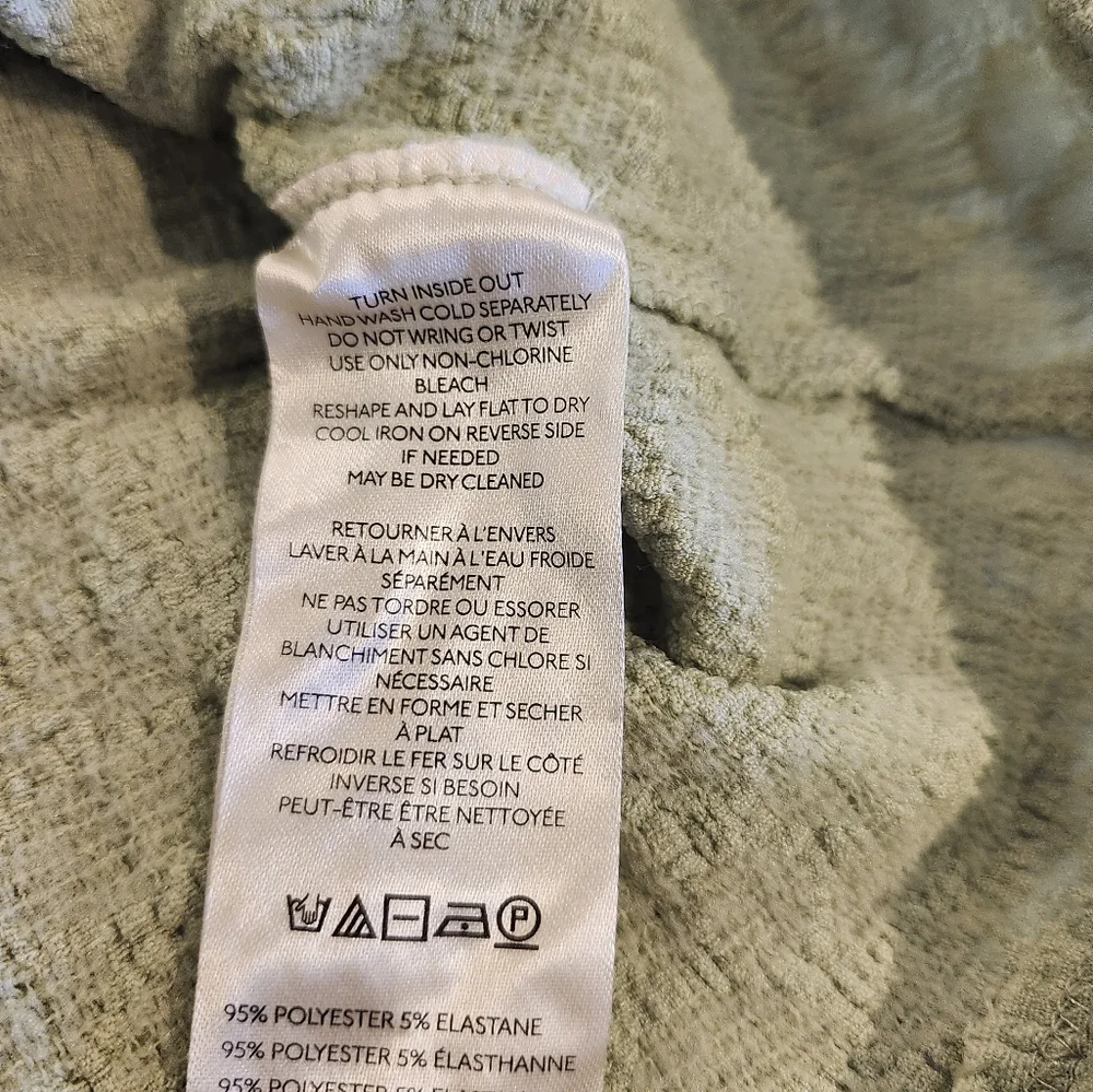 Anthropologie Maeve green popcorn crinkle top Med NWT - Picture 5 of 7